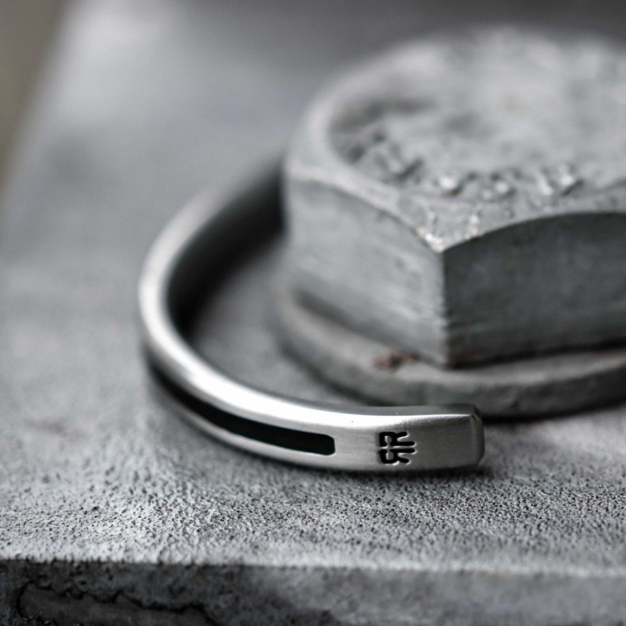 Man Rebel & Rose | Bangle Brushed Black Block